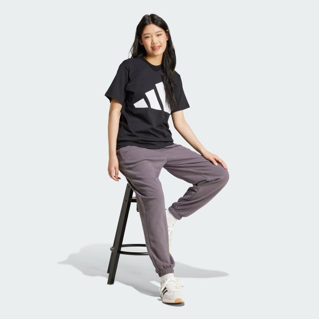 Imagem 5 do produto Camiseta  adidas Essentials Big Logo - Feminina