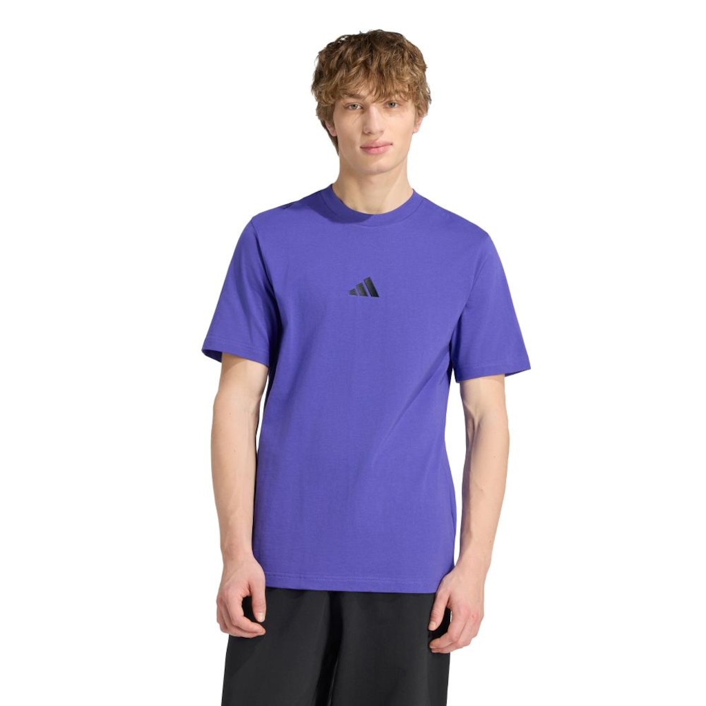 Camiseta adidas Malha Simples Essentials Small Logo - Masculina