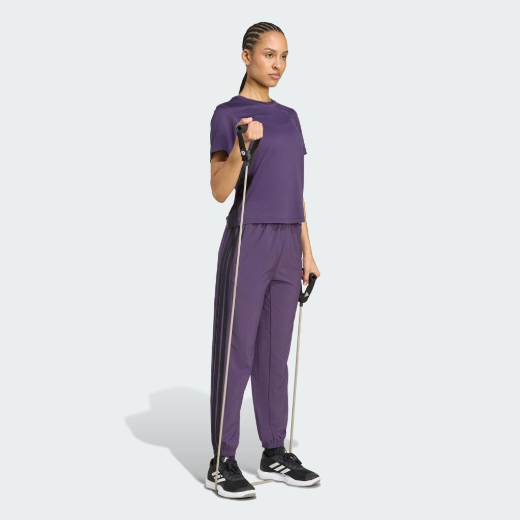 Camiseta Treino adidas Essentials 3-Stripes - Feminina - Foto 4