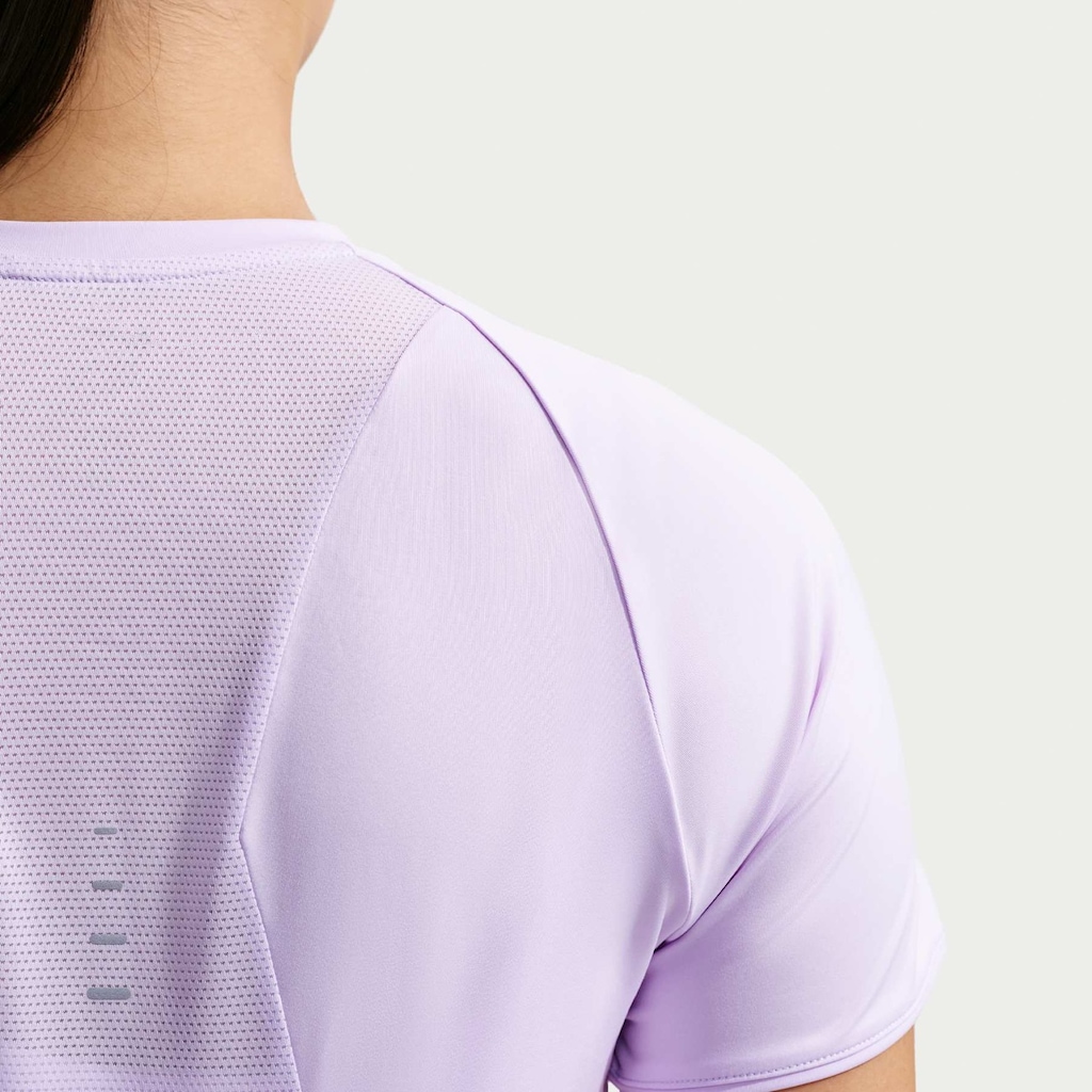 Imagem 2 do produto Camiseta Nike Dry-FIT Feminina