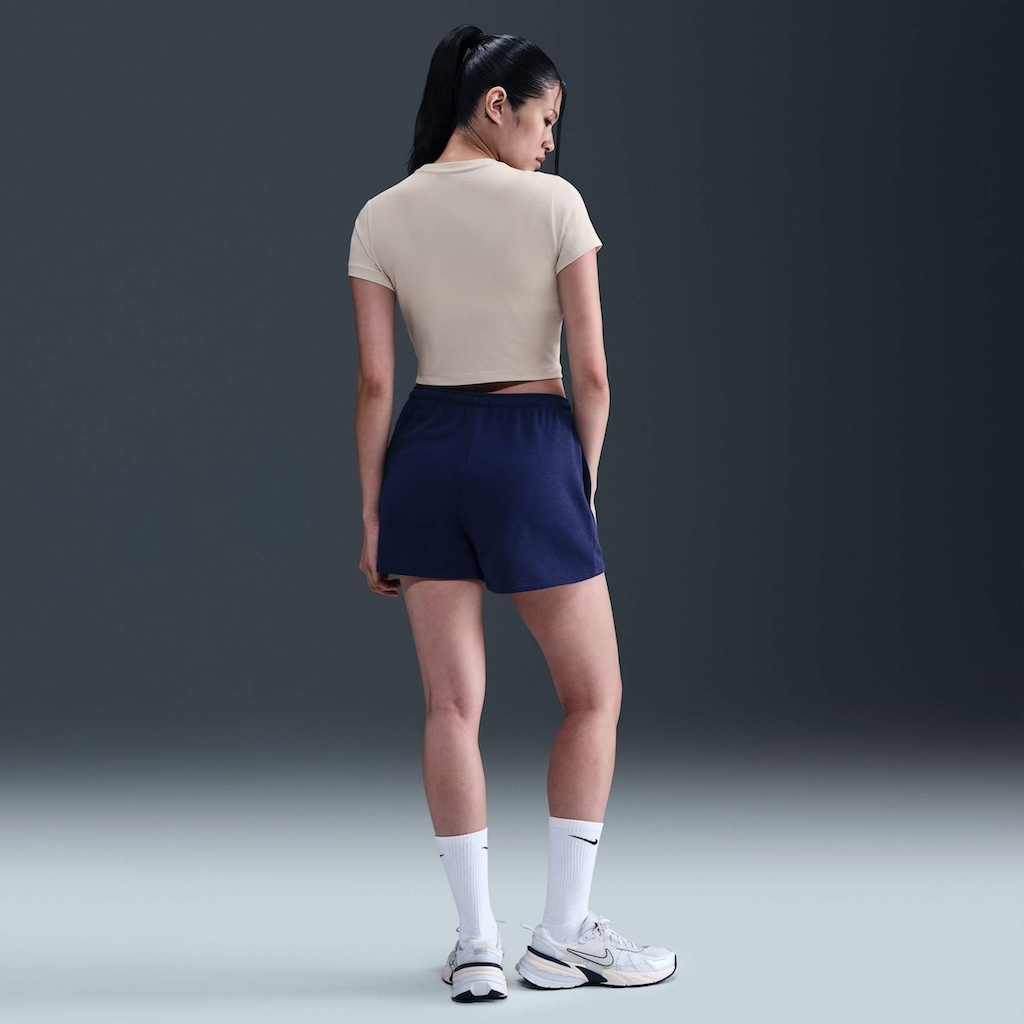 Imagem 2 do produto Camiseta Nike Sportswear Chill Knit Cropped - Feminina