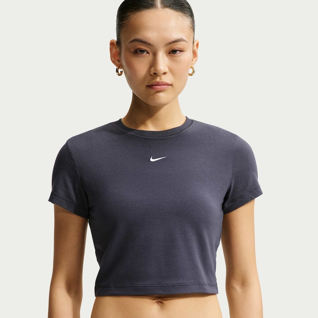 Camiseta Nike Sportswear Chill Knit Cropped - Feminina