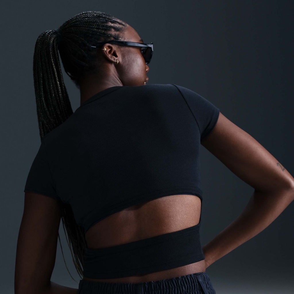 Imagem 2 do produto Camiseta Nike Sportswear Chill Knit - Feminina