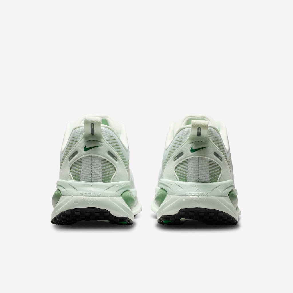 Imagem 5 do produto Tênis Nike Vomero 18 - Feminino