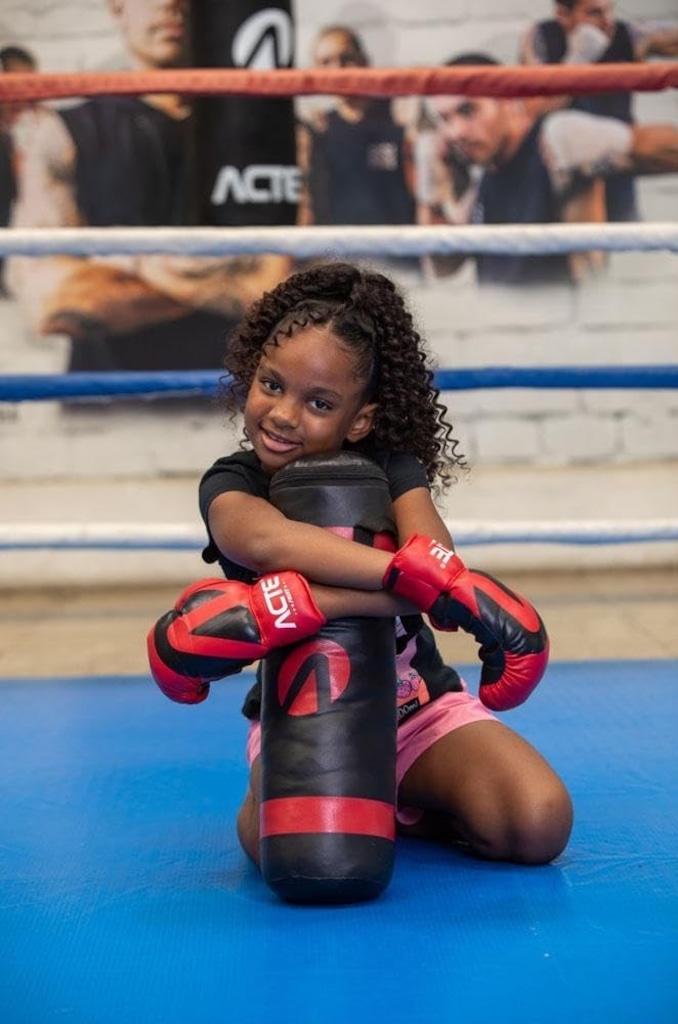 Imagem 5 do produto Saco de Pancada Acte Sports P21 + Luva - Infantil