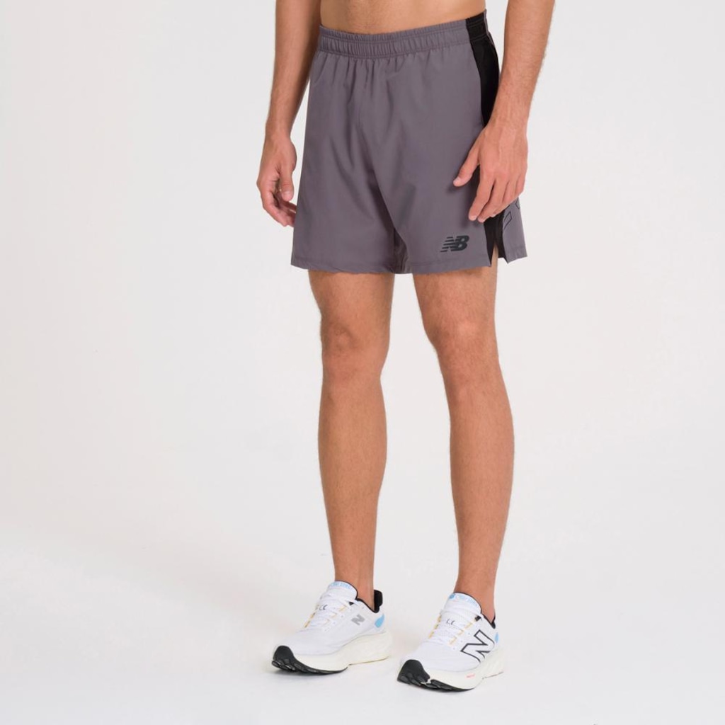 Imagem 2 do produto Bermuda New Balance Tenacity Logo 7" - Masculina