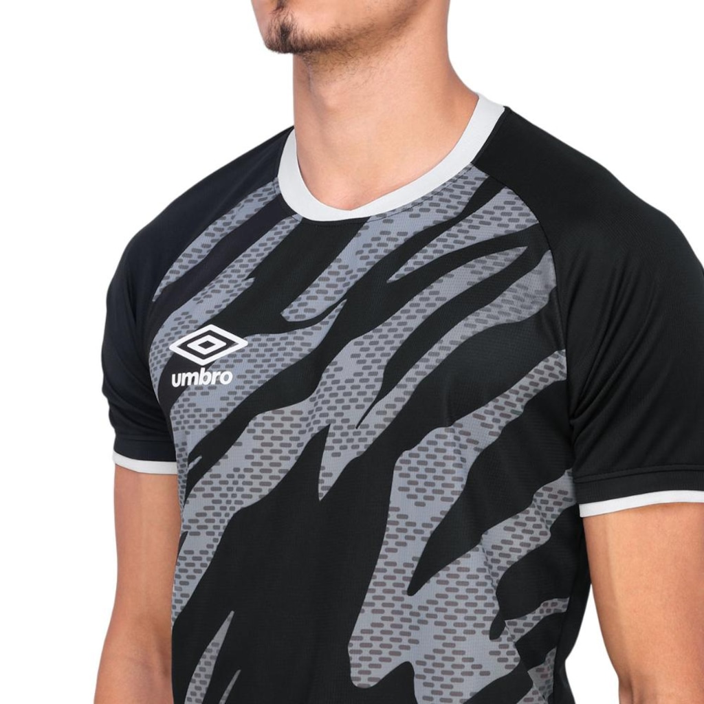 Imagem 3 do produto Camiseta Umbro Artillery - Masculina