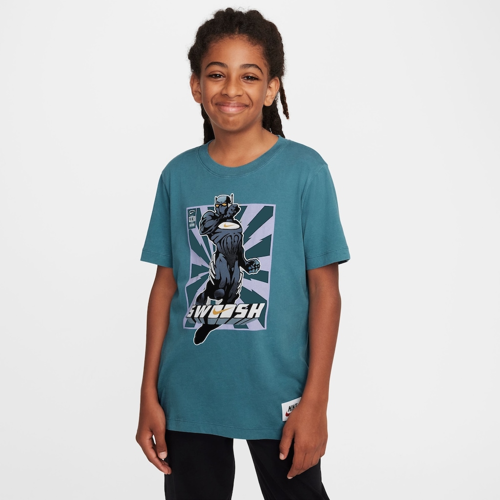 Camiseta Nike Sportswear IYKYK Hero - Infantil