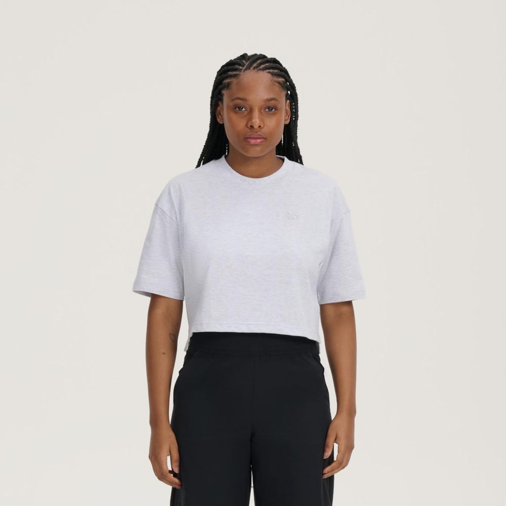 Camiseta New Balance Cropped Small Logo - Feminina