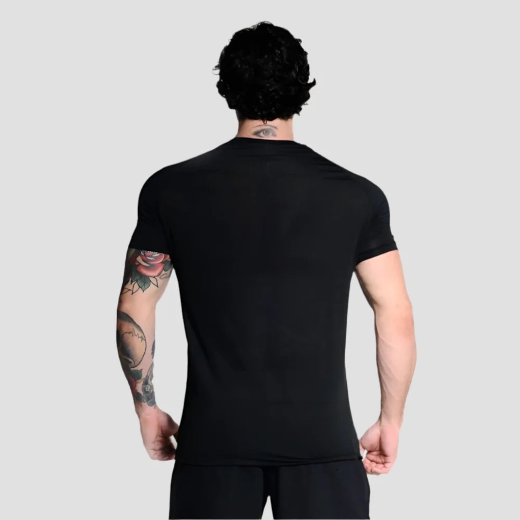 Imagem 2 do produto Camiseta Alpha Co Dry Perfomance Black Lobo Geometrico Masculina