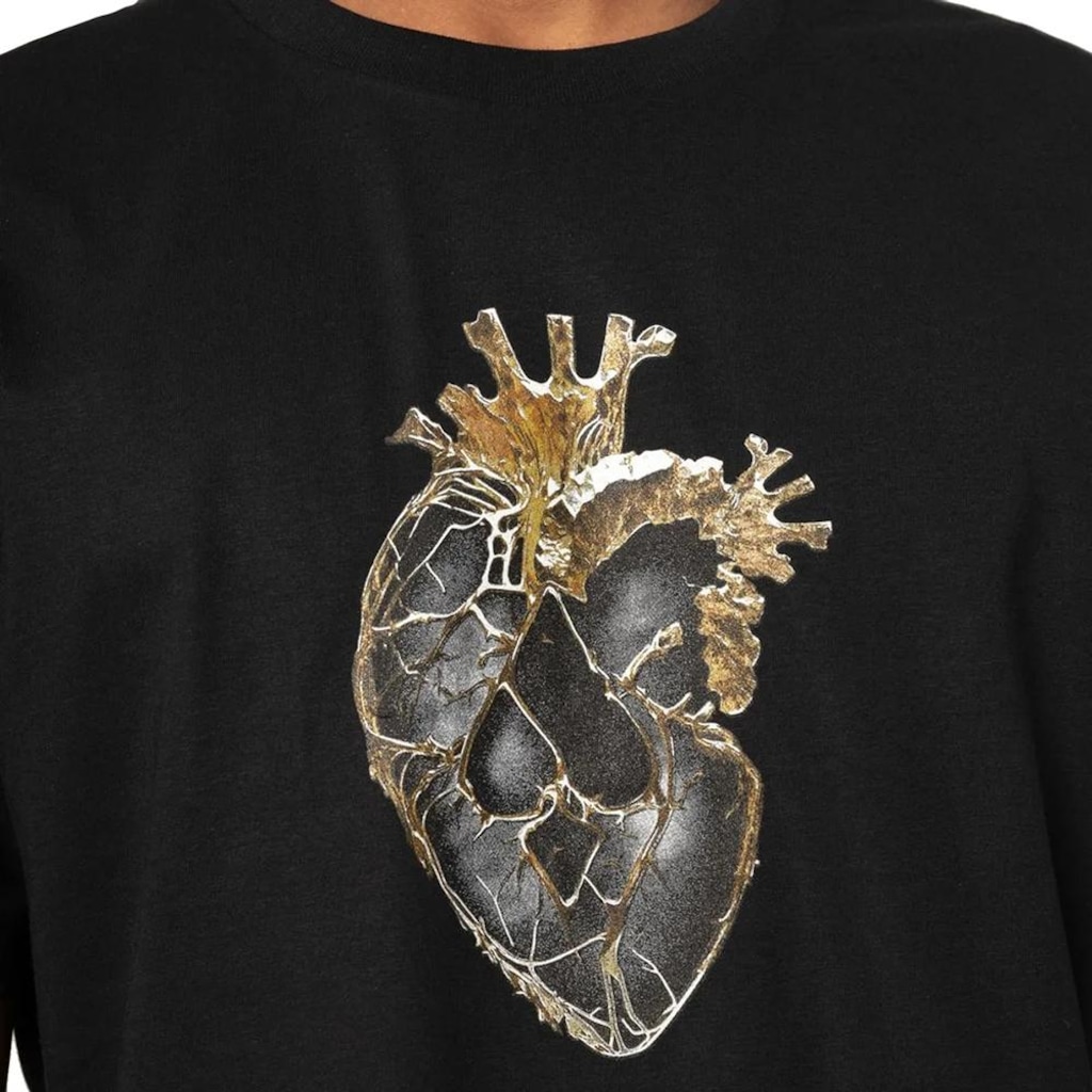 Imagem 2 do produto Camiseta Masculina MCD Coração Dourado