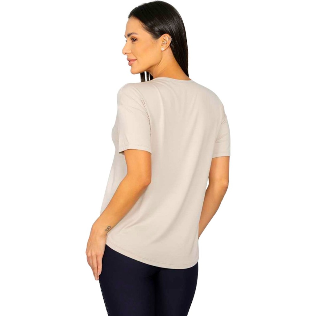 Imagem 2 do produto Camiseta Run More Alongada Feminina