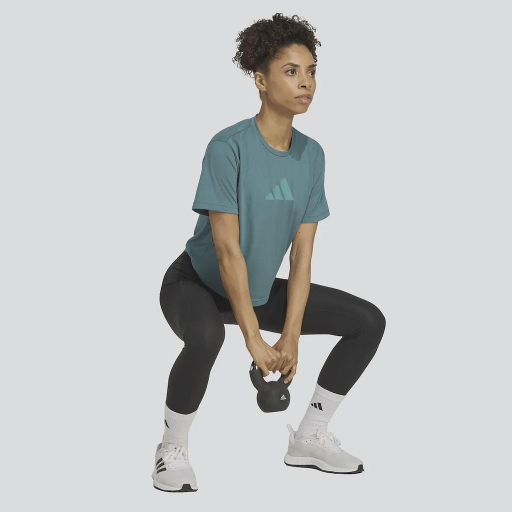 Imagem 3 do produto Camiseta adidas TR Essentials Feminina
