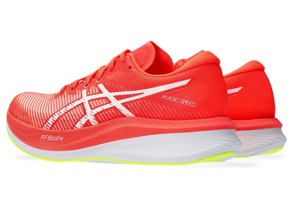 Imagem 2 do produto Tênis Feminino Asics Magic Speed 3