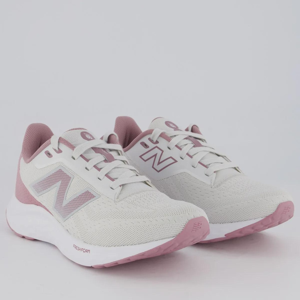 Imagem 2 do produto Tênis Feminino New Balance Fresh Foam Arishi V4