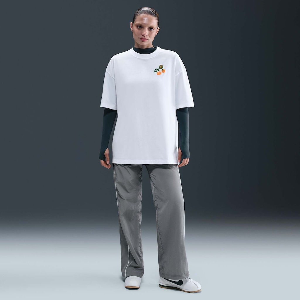 Camiseta Oversized Nike Sportswear Fruit Feminina