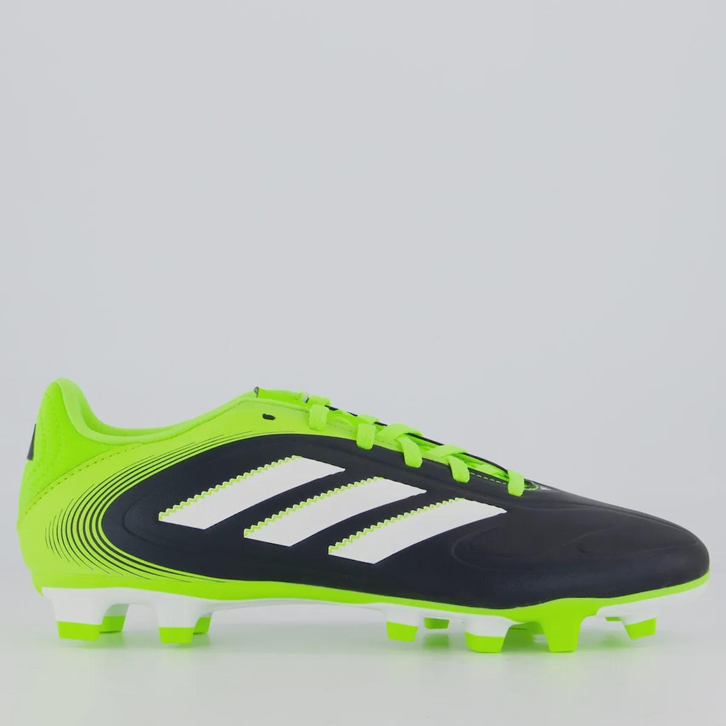 Chuteira de Campo Adulto adidas Copa Pure III Club FG/MG