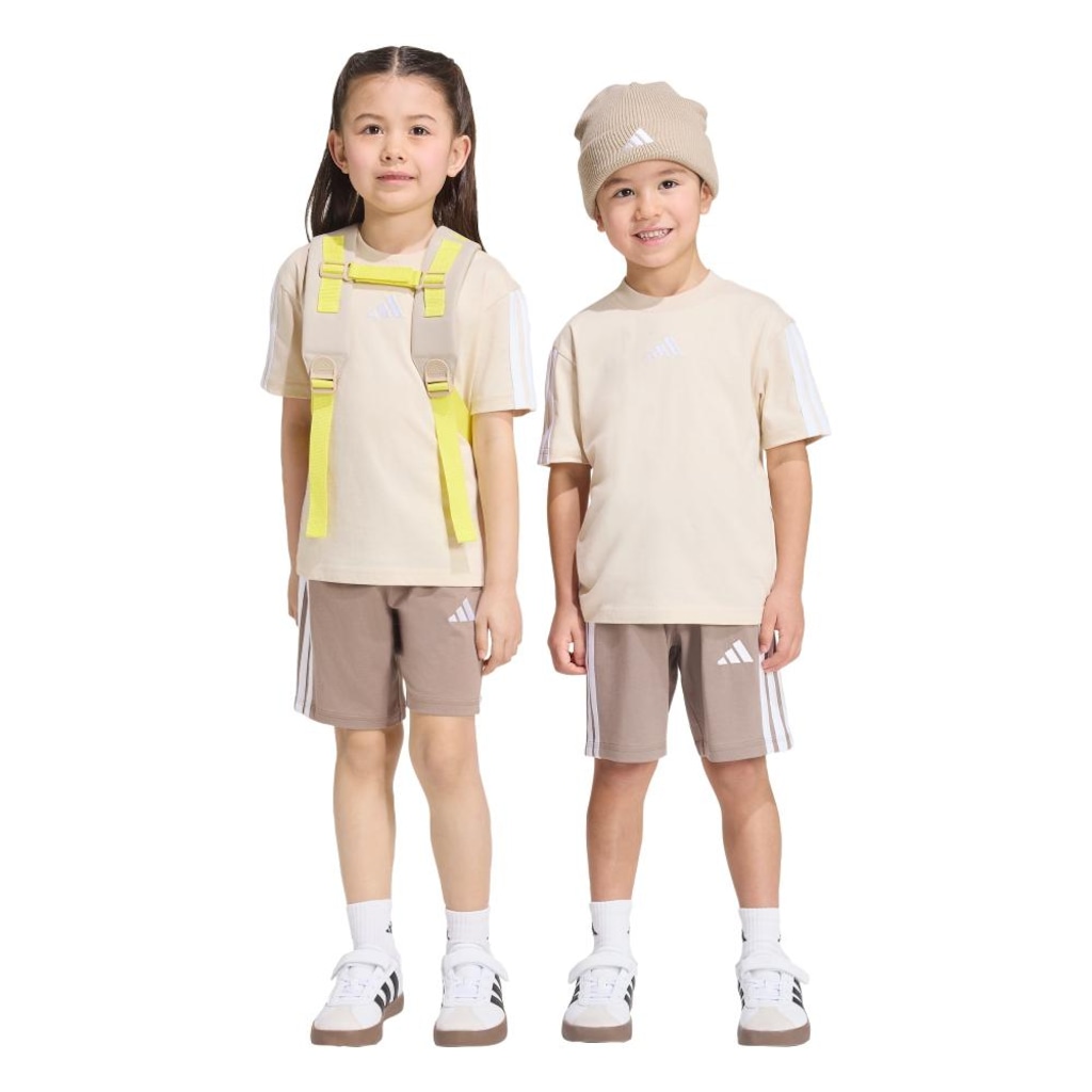 Conjunto Camiseta + Shorts Infantil adidas Essentials