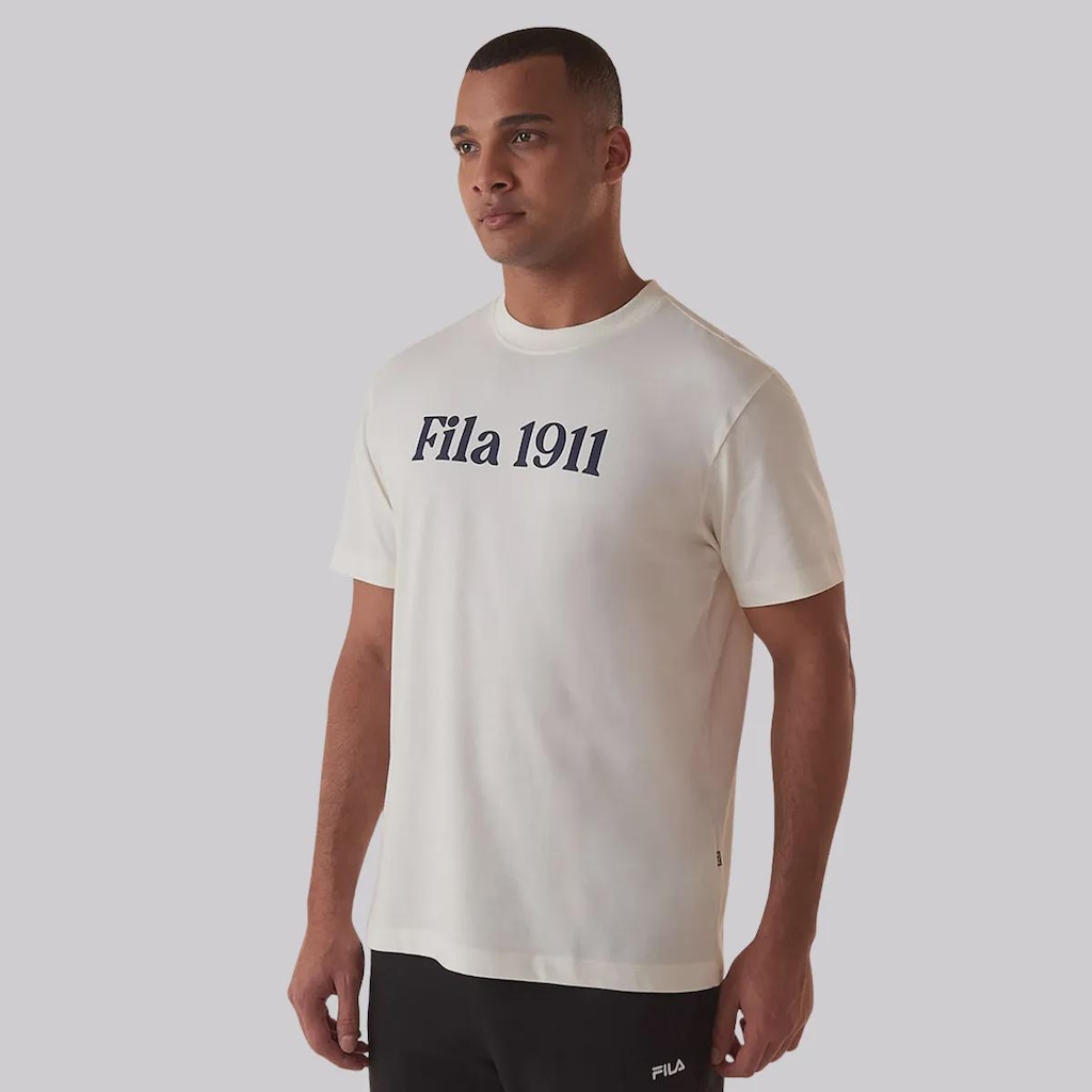 Camiseta Fila Comfort 1911 Off Masculina