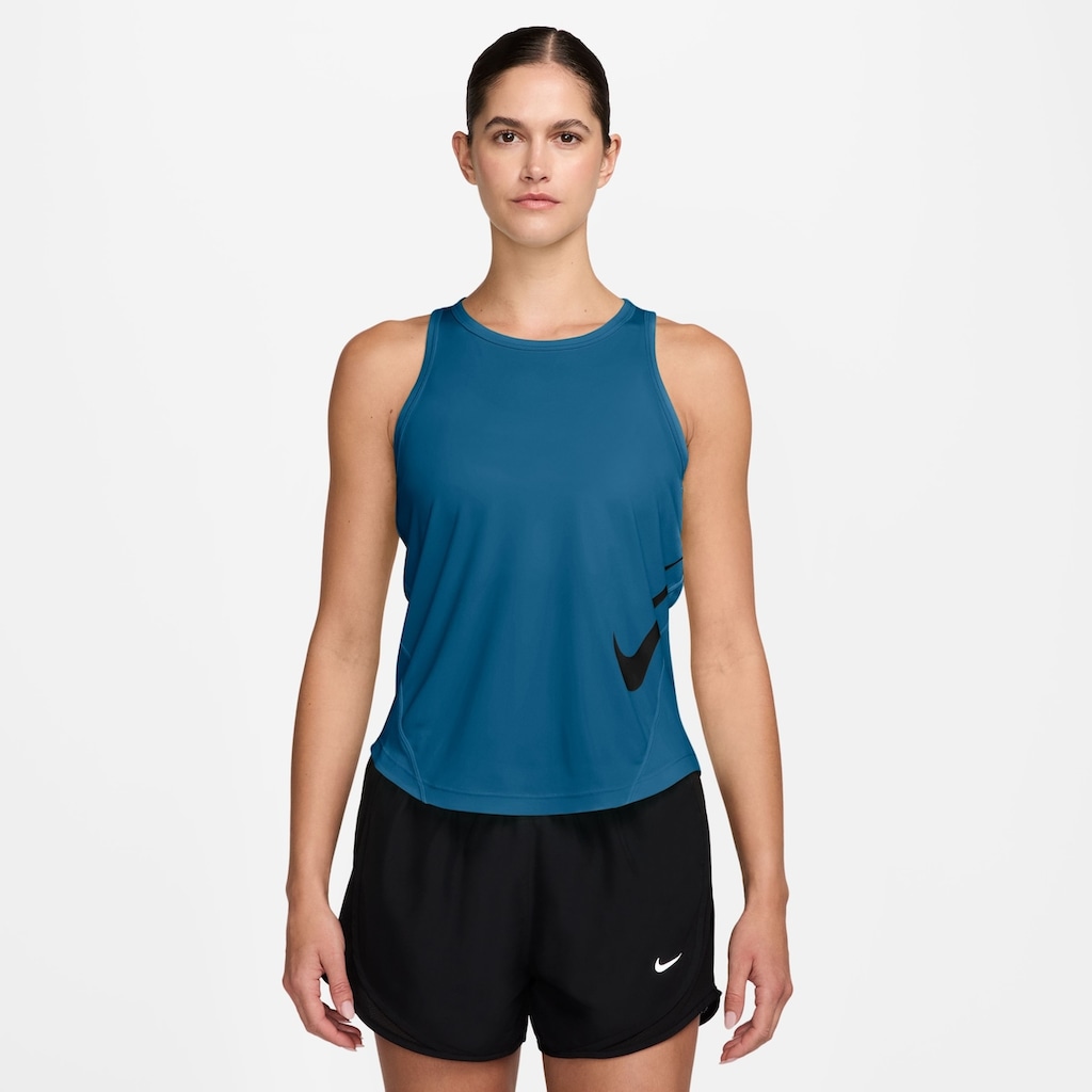 Camiseta Nike Dri-FIT Swoosh Feminina