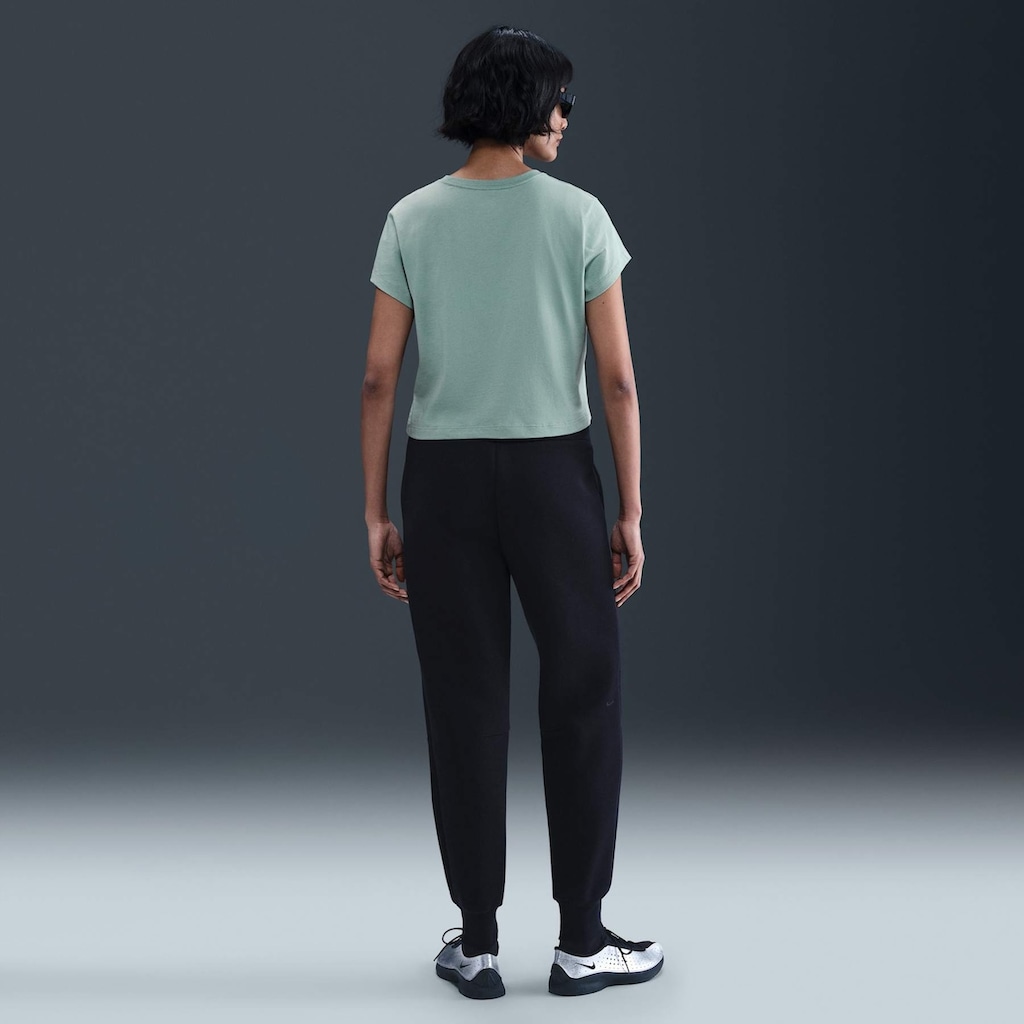 Imagem 5 do produto Camiseta Nike Sportswear Club Feminina