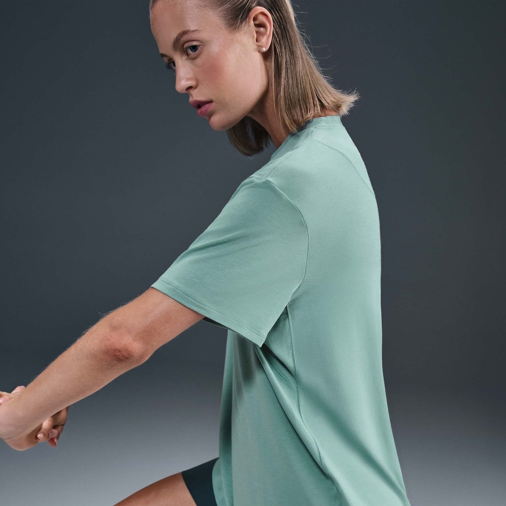 Imagem 3 do produto Camiseta Nike Dri-FIT One Feminina