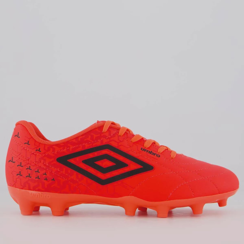 Chuteira de Campo Masculina Umbro Class Neo