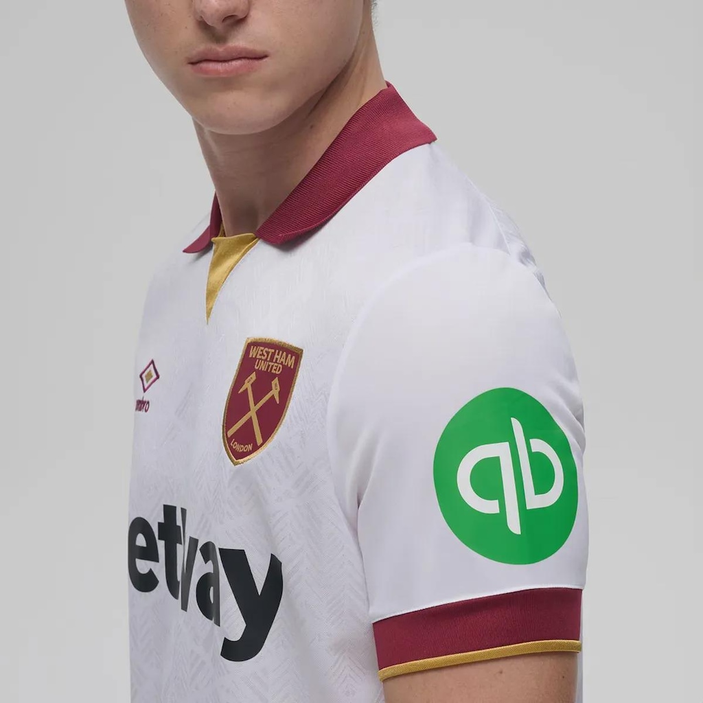 Imagem 3 do produto Camisa West Ham III 2025 Umbro - Masculina - Torcedor