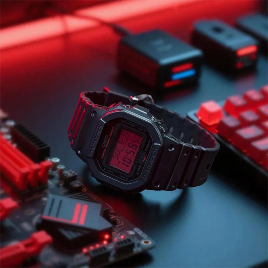 Imagem 3 do produto Relógio Casio G-Shock DW-5600BBR-1DR Black and Bold Red - G-Shock DW-5600