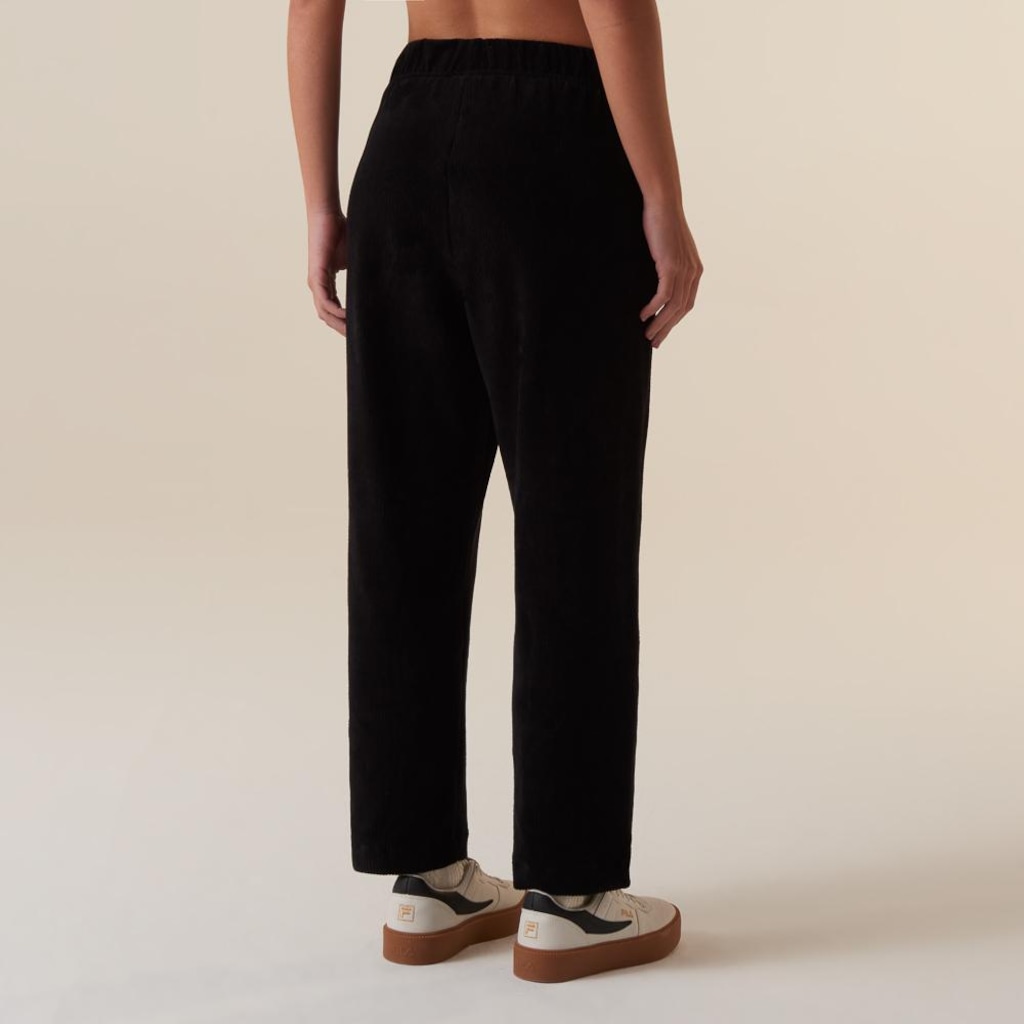 Imagem 2 do produto Calça Fila Essentials Canelada Feminina