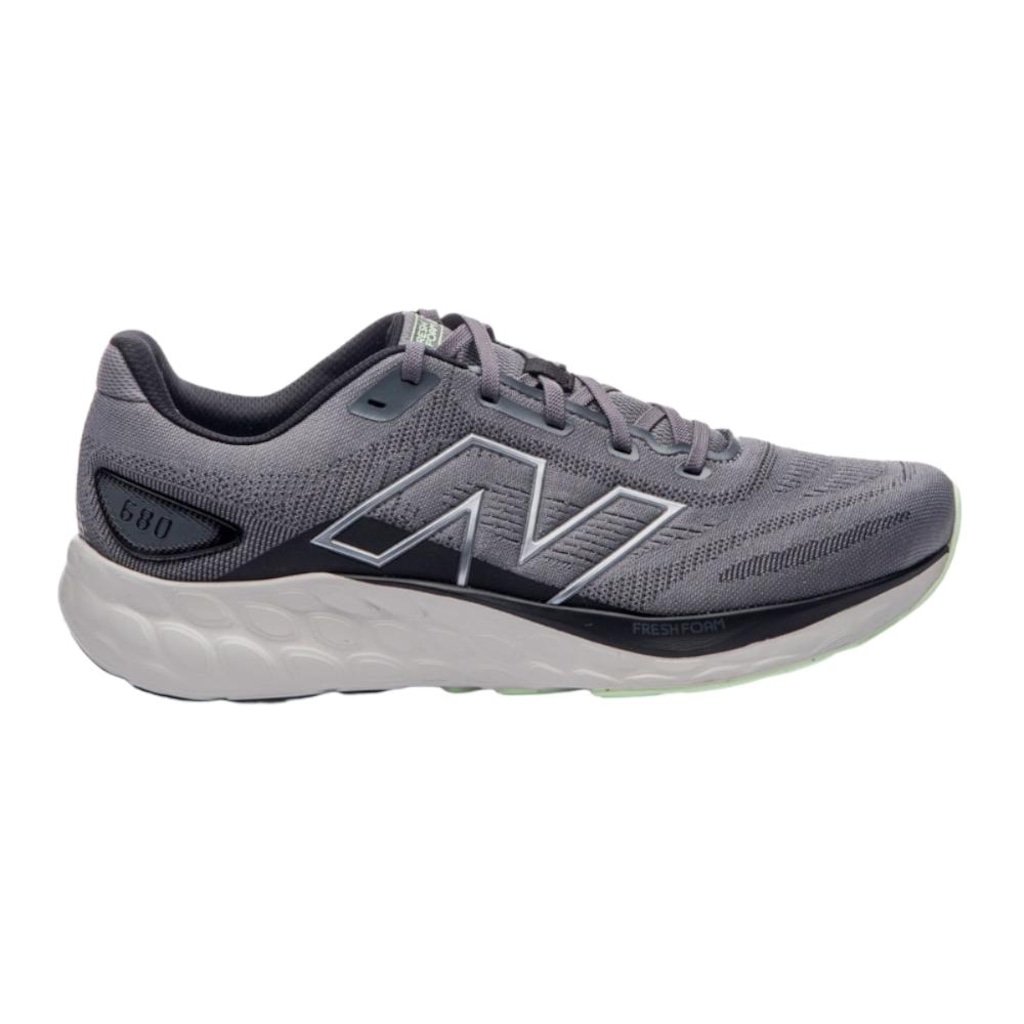 Tênis Masculino New Balance Fresh Foam 680 v8