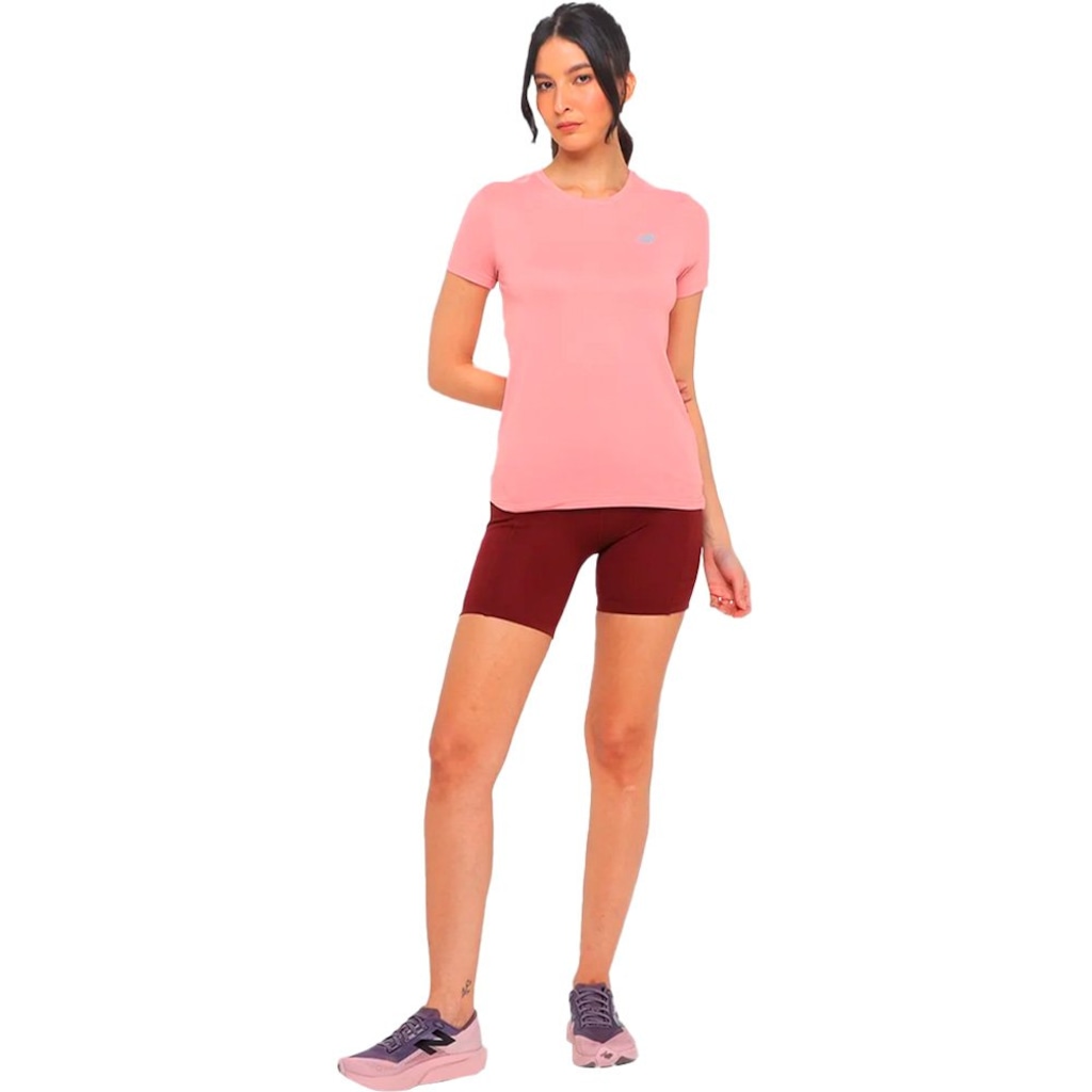 Imagem 4 do produto Camiseta New Balance Sport Essentials Feminina