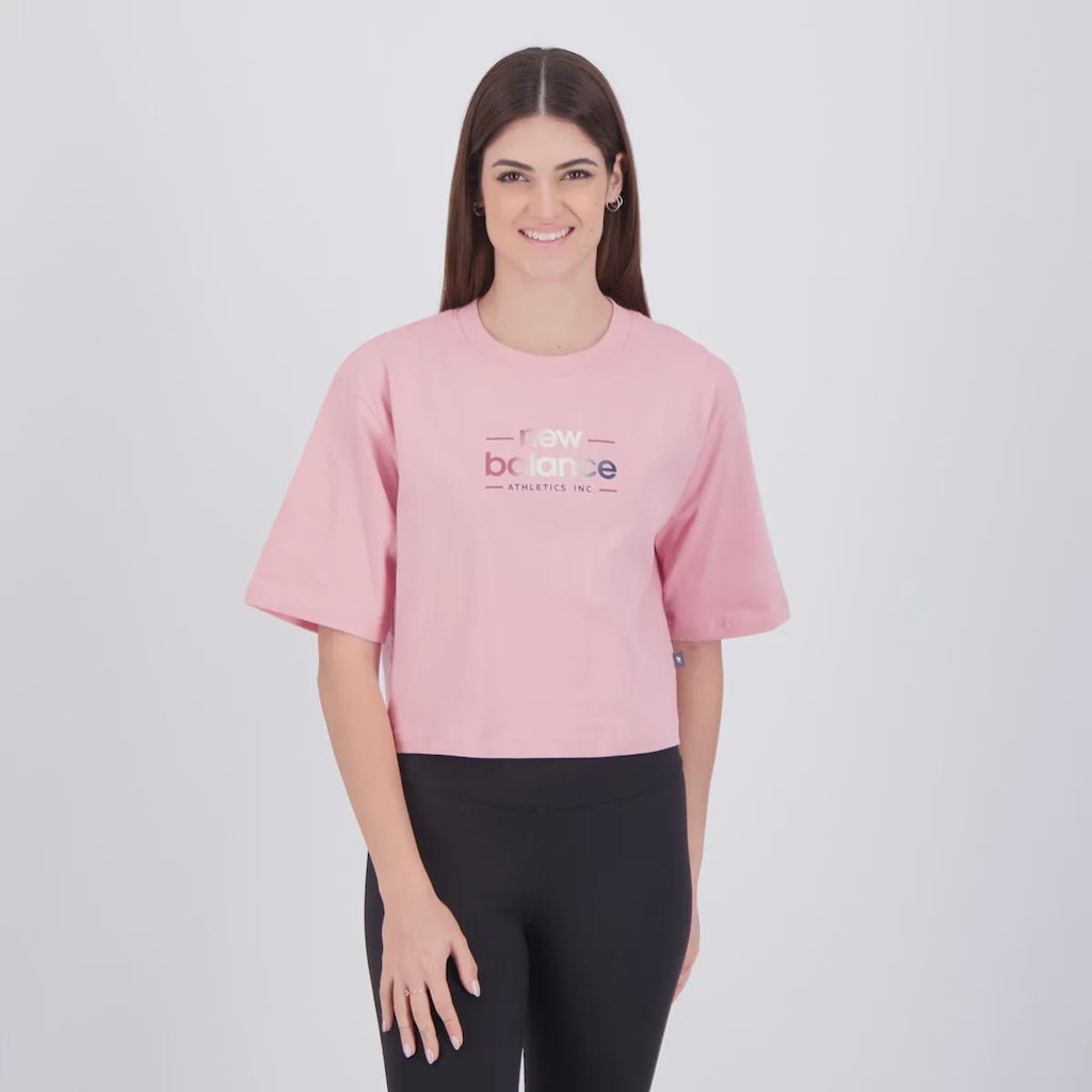 Camiseta Cropped New Balance Reimagined Feminino