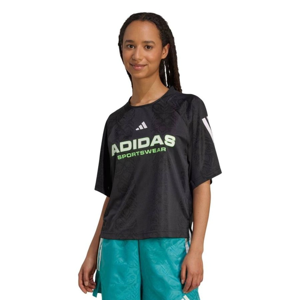 Camiseta adidas M/C Tiro Q3 Feminina