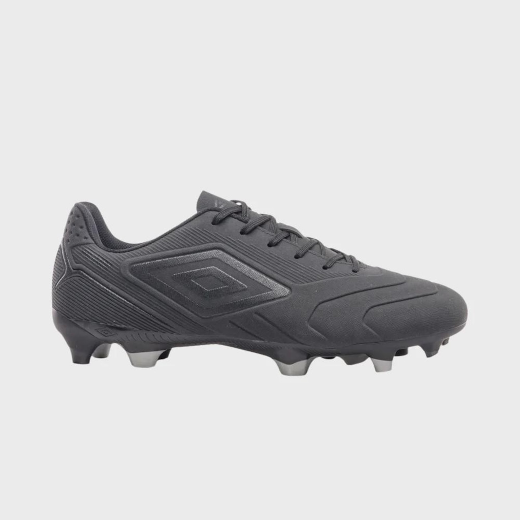 Chuteira de Campo Adulto Umbro Attak III