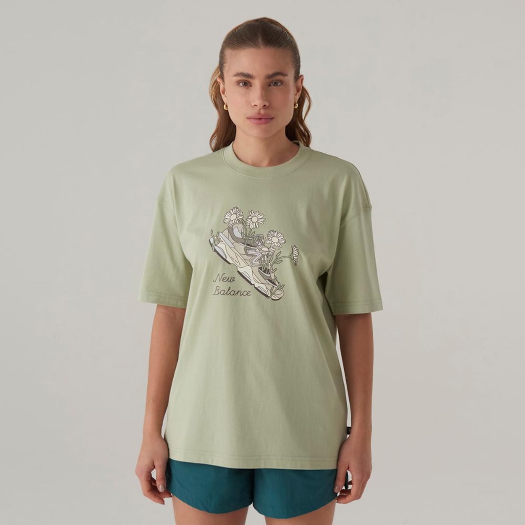 Camiseta New Balance Flower Feminina
