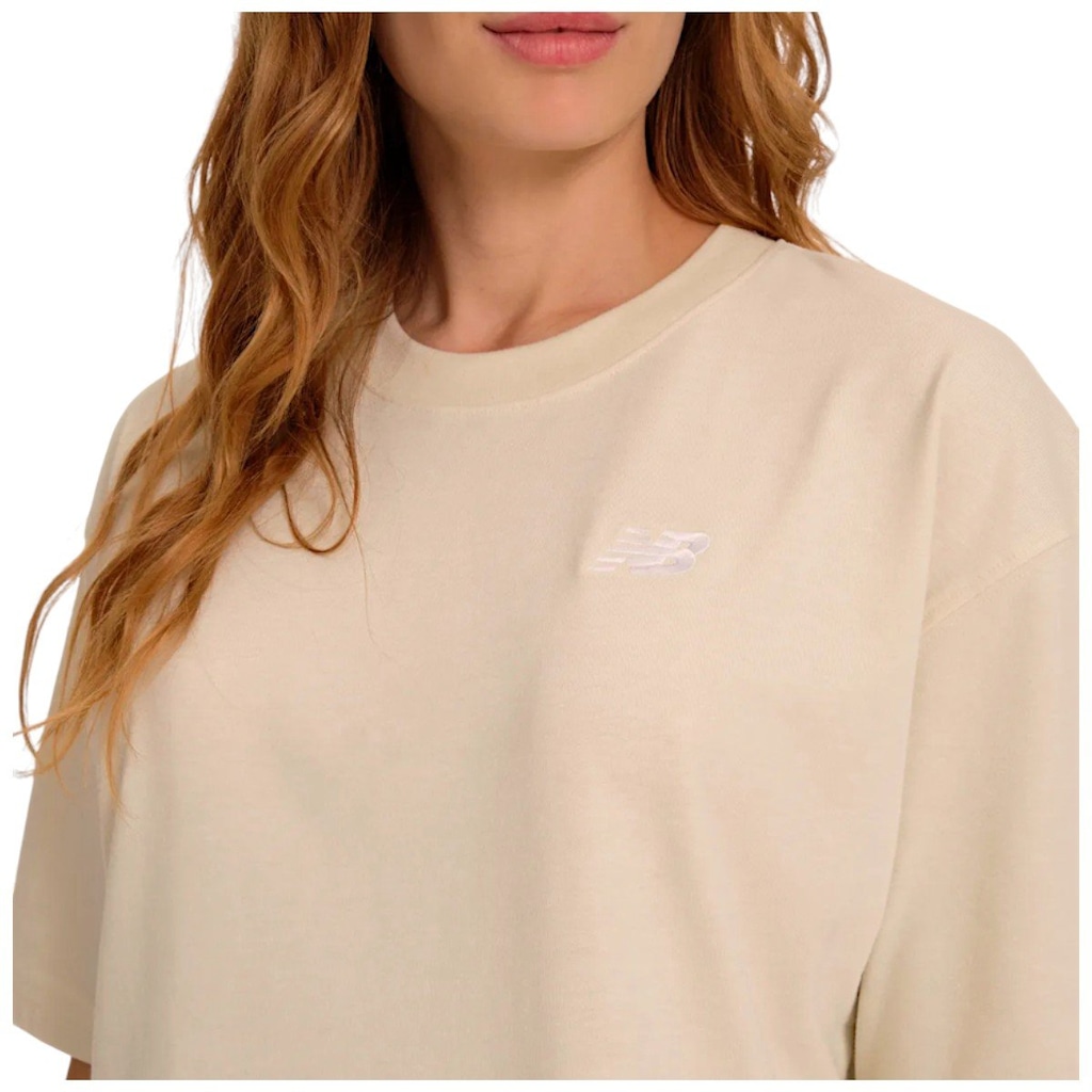 Imagem 3 do produto Camiseta New Balance Oversized Small Logo Feminina