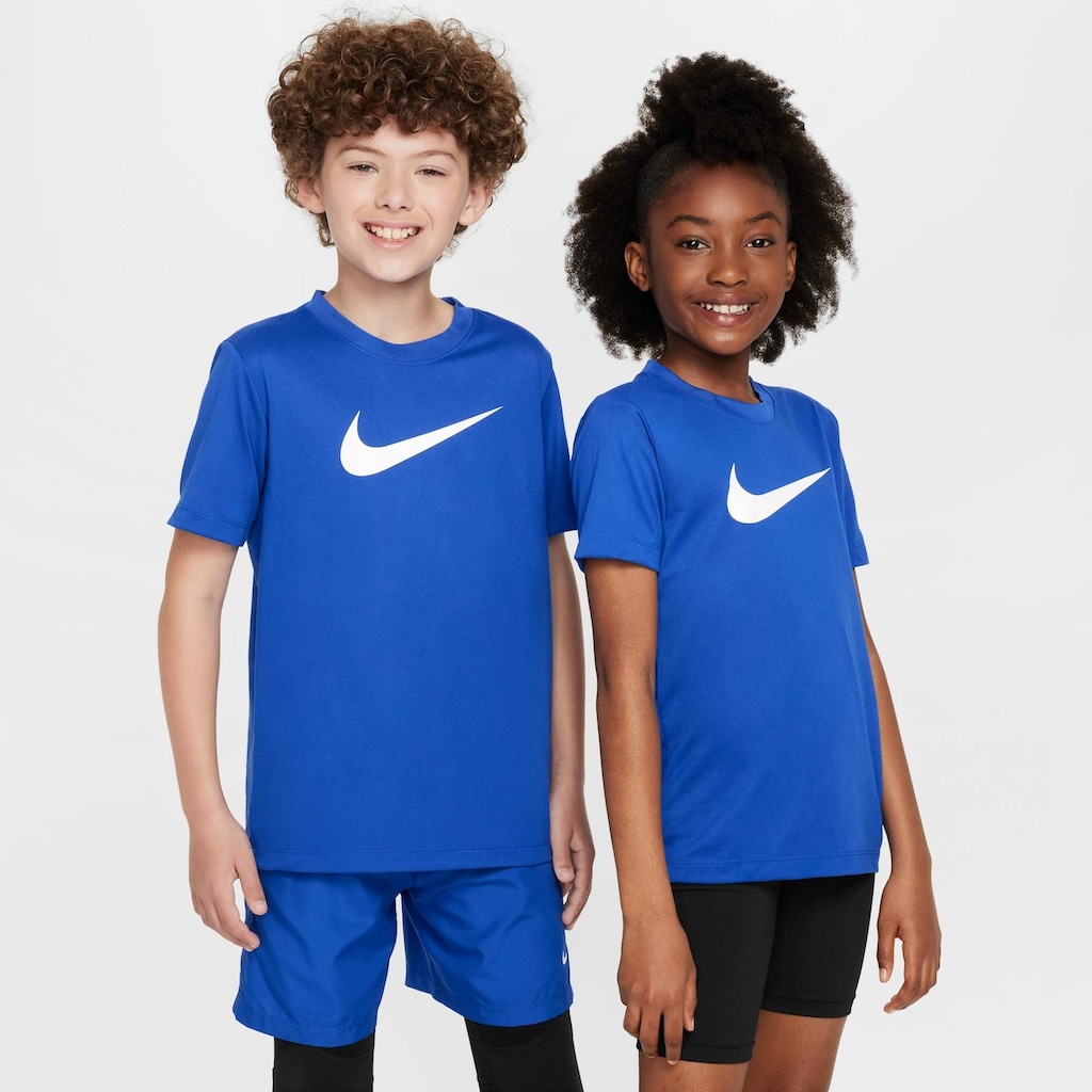 Camiseta Nike Dri-FIT Legend Swoosh Infantil