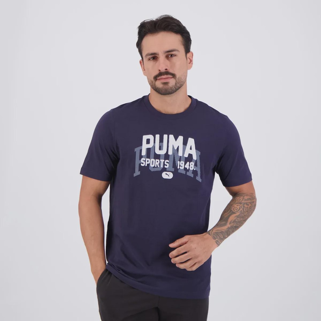 Camiseta Puma Graphics Varsity Masculina