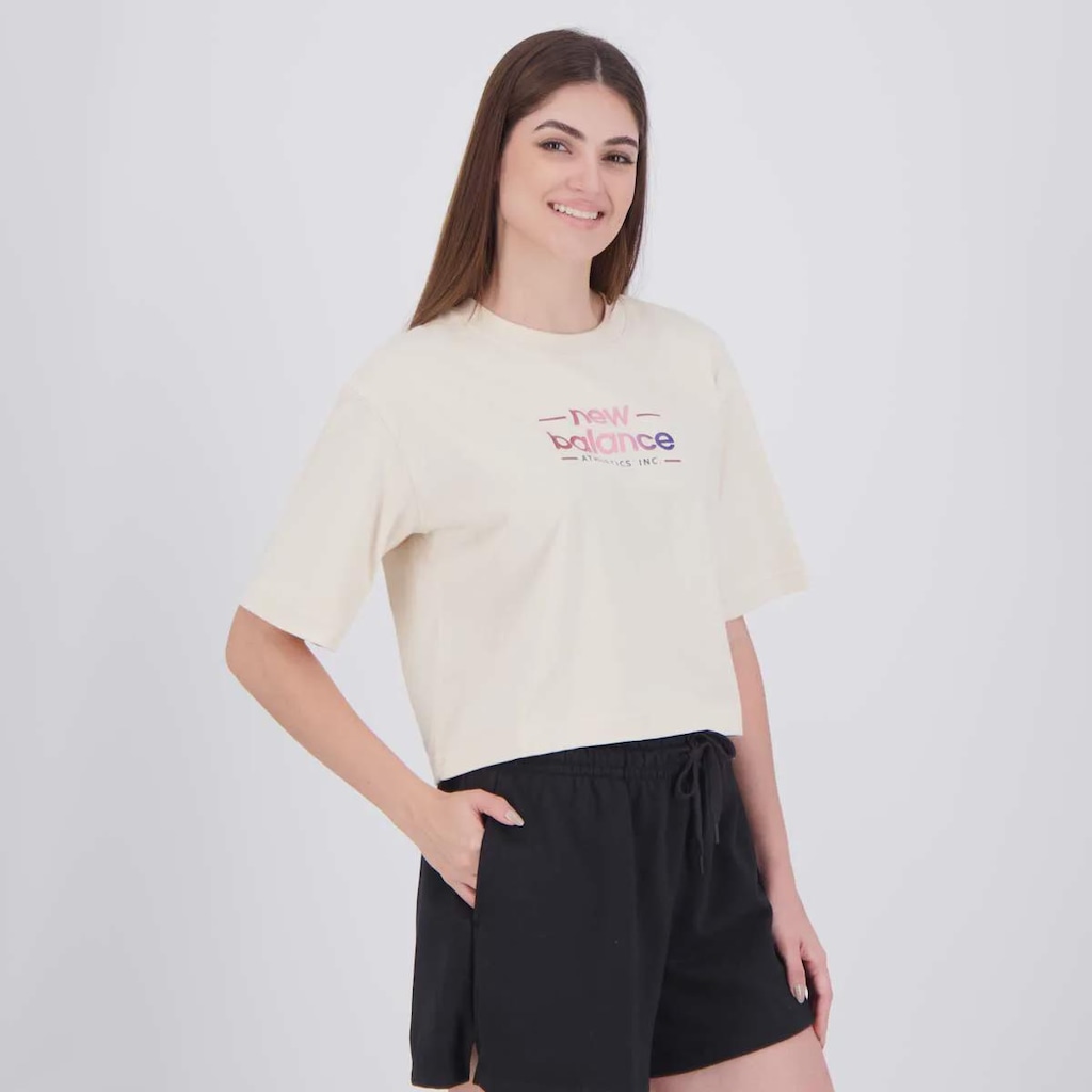 Imagem 2 do produto Camiseta Cropped New Balance Reimagined Feminino