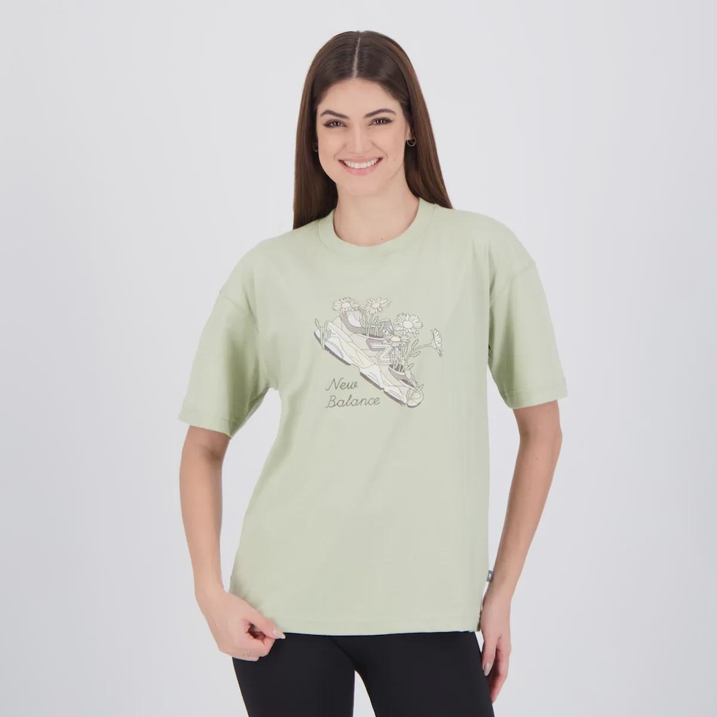 Camisa New Balance Flower Shoe Feminina