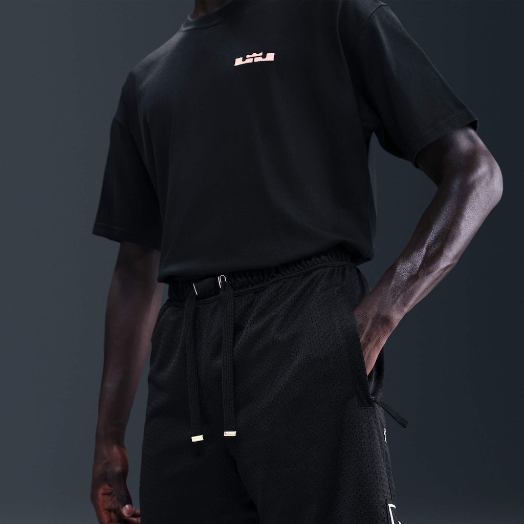 Shorts Nike Lebron James 8IN Masculino | Centauro
