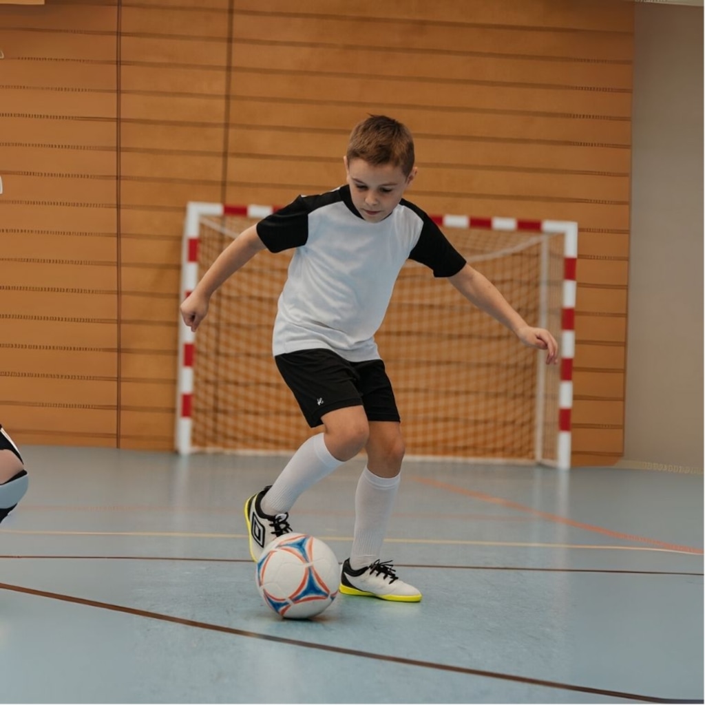 Imagem 2 do produto Chuteira De Futsal Umbro Adamant Top Speed Jr - Infantil