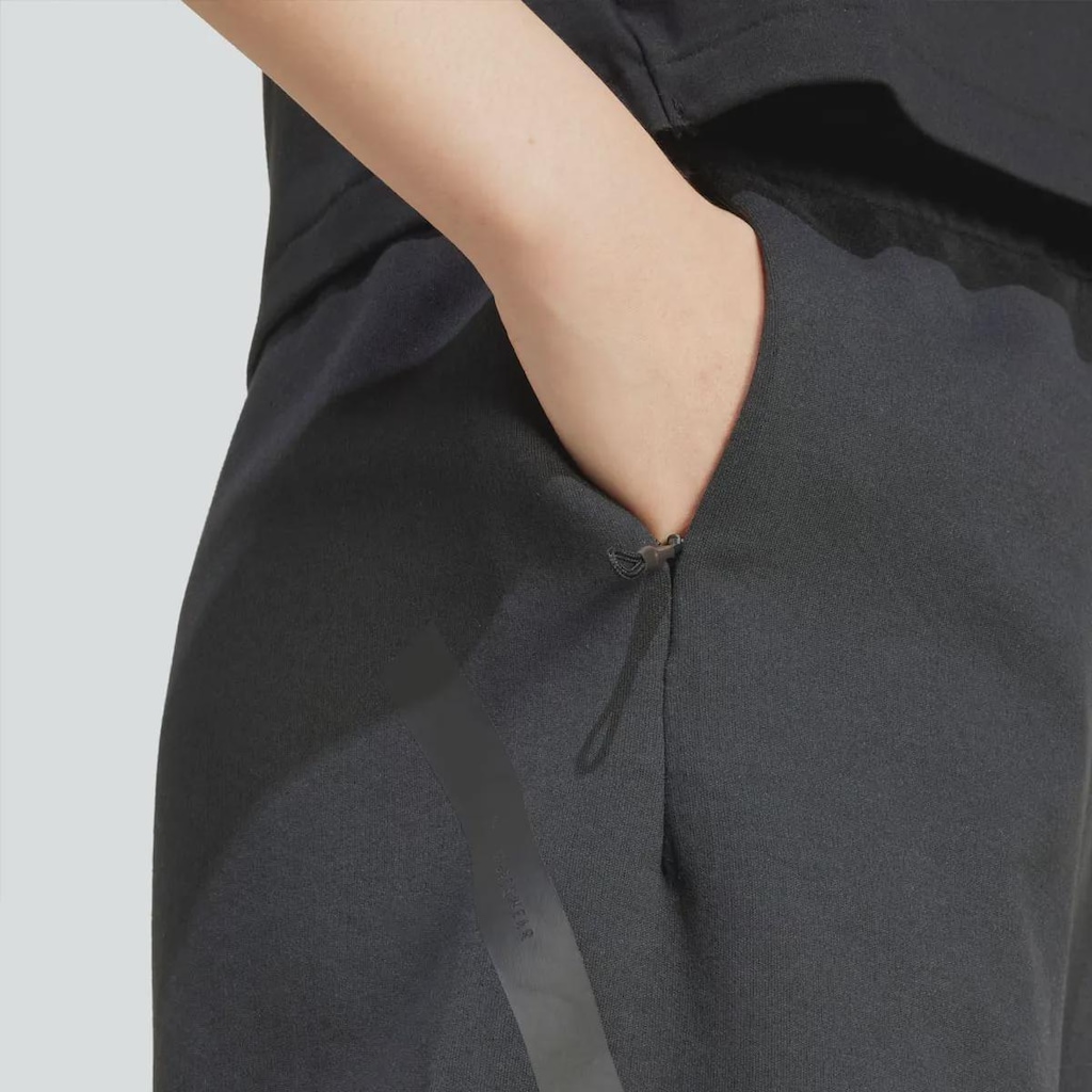 Imagem 5 do produto Shorts adidas ZNE Feminino
