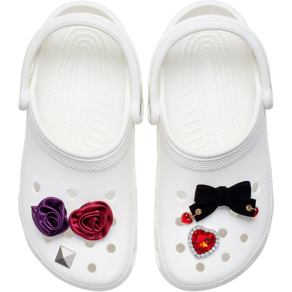 Imagem 3 do produto Kit Jibbitz Crocs Romance Sombrio com Laço Pack com 5 Peças