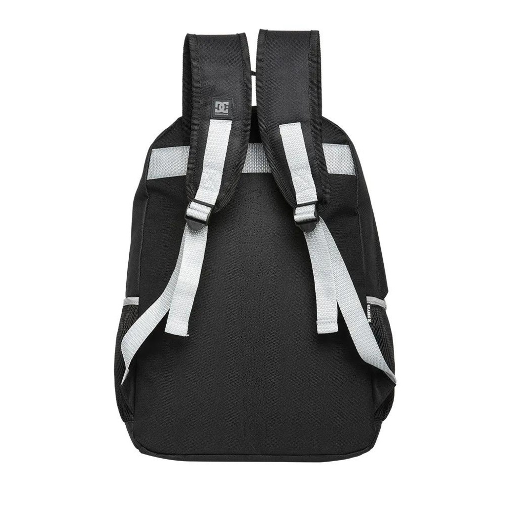 Mochila DC Shoes 17 Esportiva POP 09 21,8 Litros
