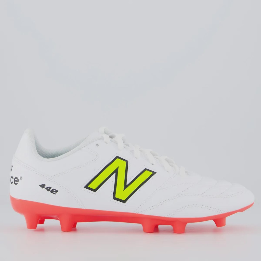 Chuteira de Campo Masculina New Balance 442 V2 Academy
