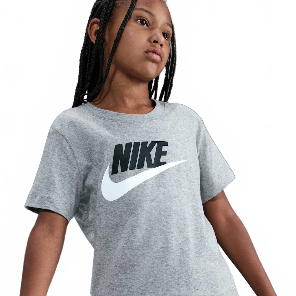 Camiseta Nike Sportswear Futura Infantil