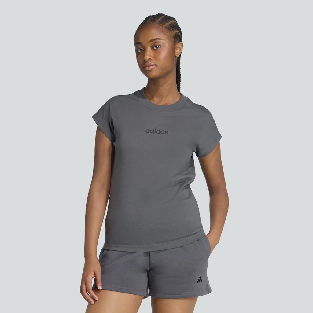 Camiseta Feminina adidas Manga Curta Logo Linear