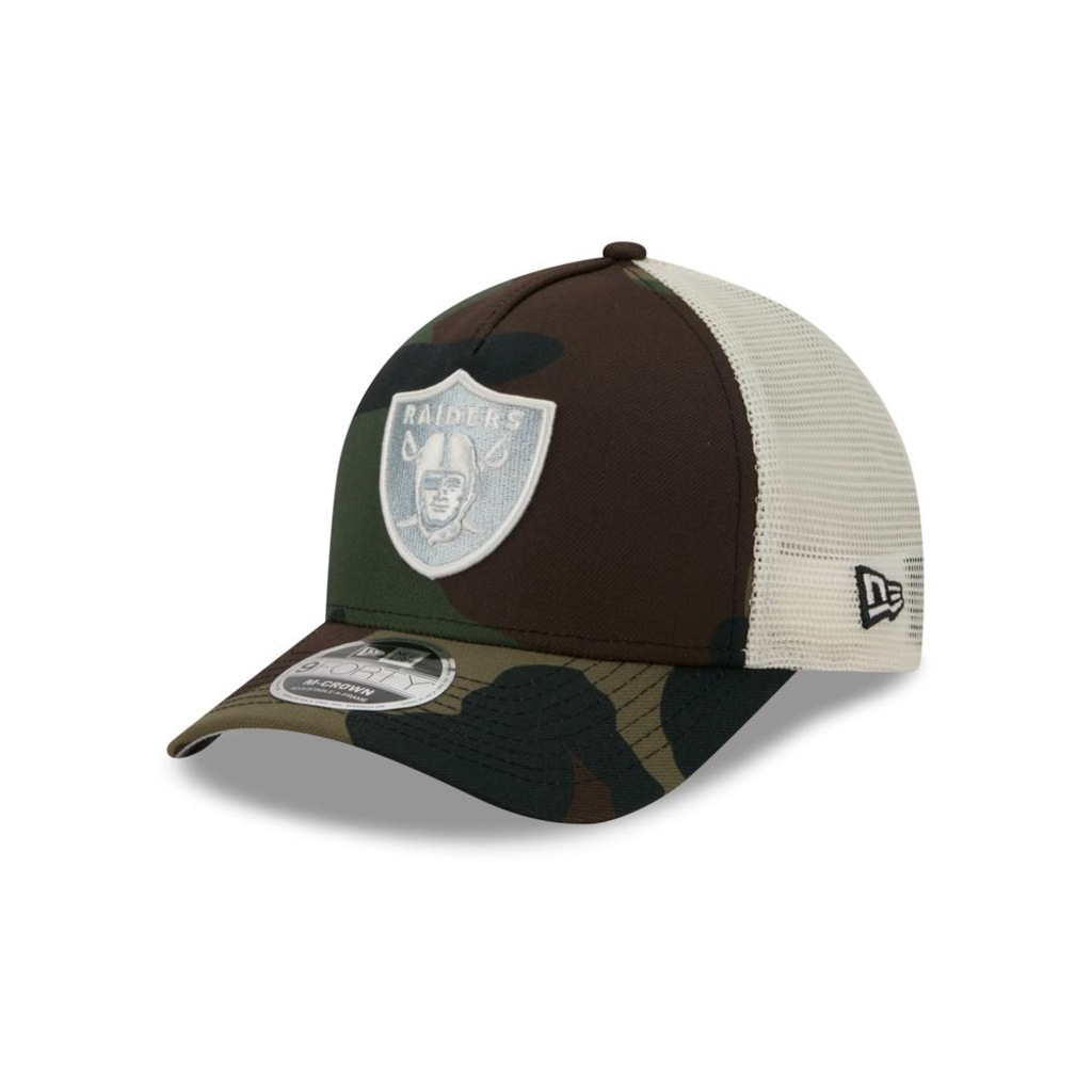 Boné New Era 9Forty M-Crown A-Frame Las Vegas Raiders NFL Salute Service 2025 Masculino - Foto 1
